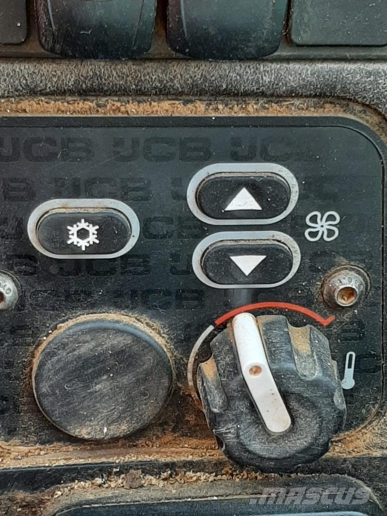 JCB 540-140 مناولات متداخلة