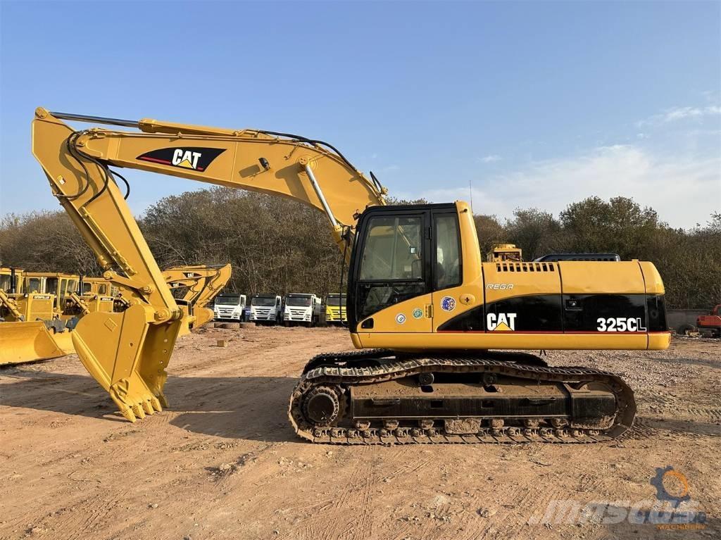 CAT 325 C حفارات زحافة