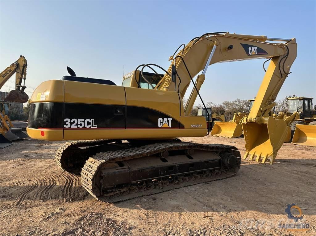 CAT 325 C حفارات زحافة