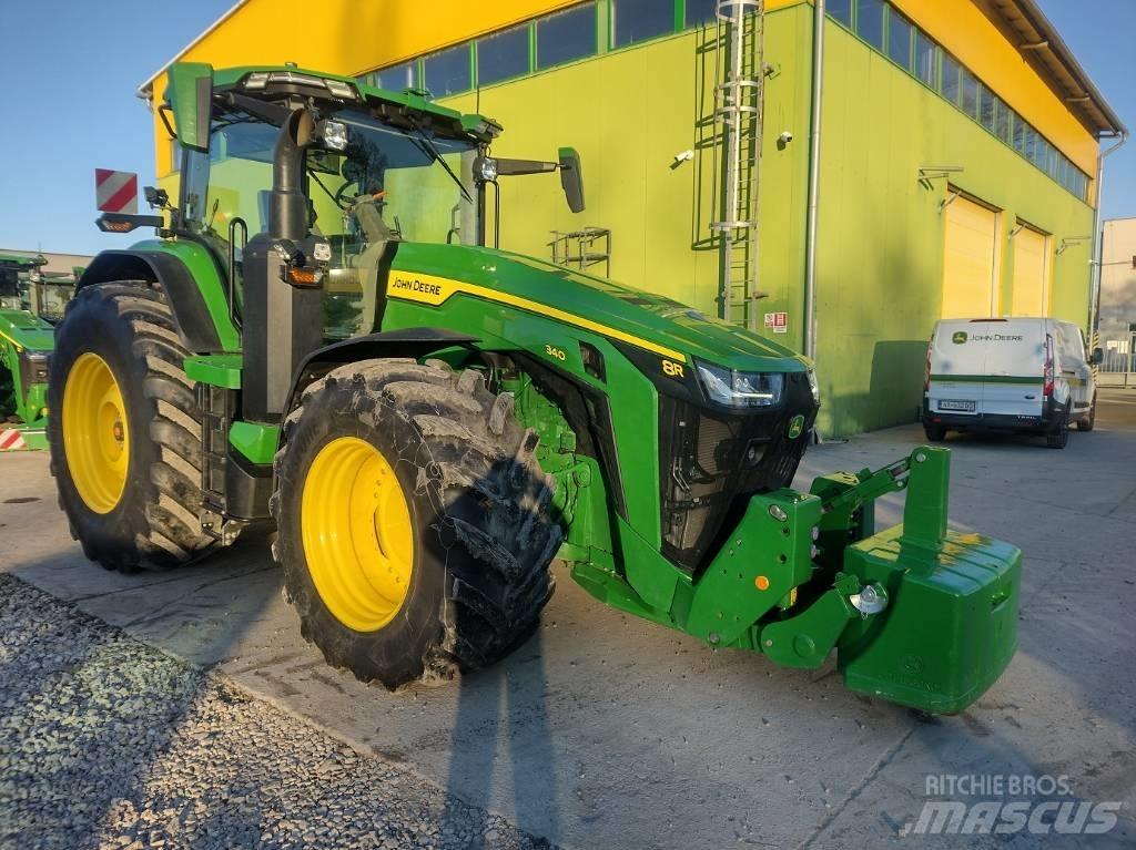 John Deere 8R 340 الجرارات
