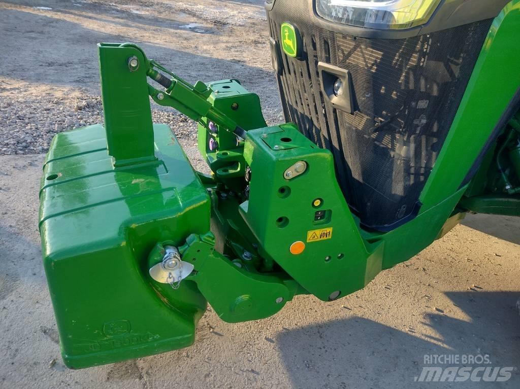 John Deere 8R 340 الجرارات