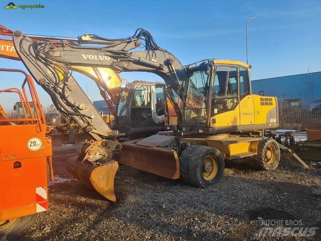 Volvo EW 140 C حفارات بعجل