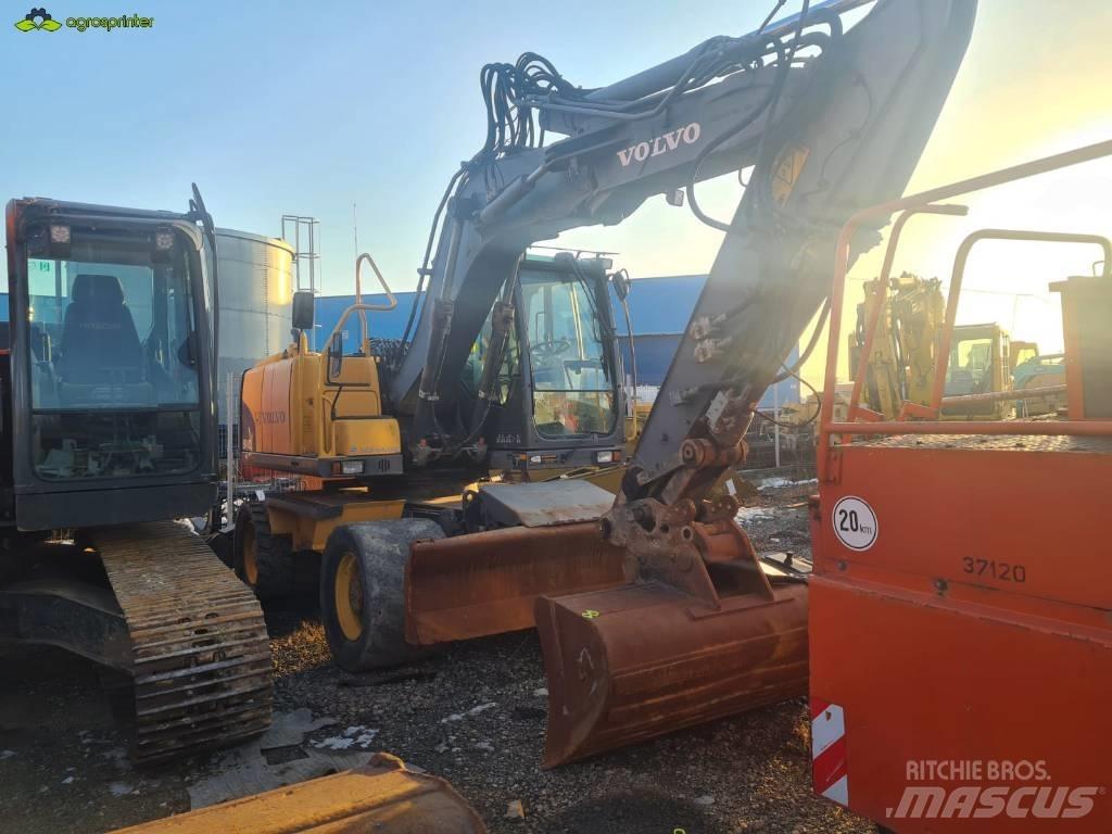 Volvo EW 140 C حفارات بعجل