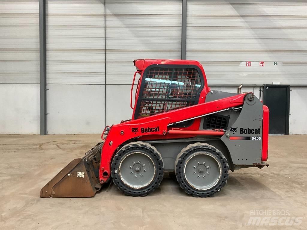 Bobcat S 450 لوادر انزلاقية التوجيه