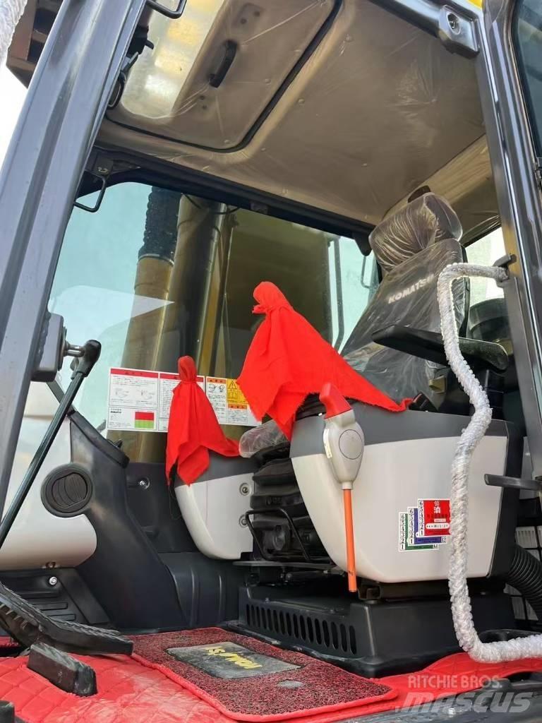 Komatsu 240-8 حفارات زحافة