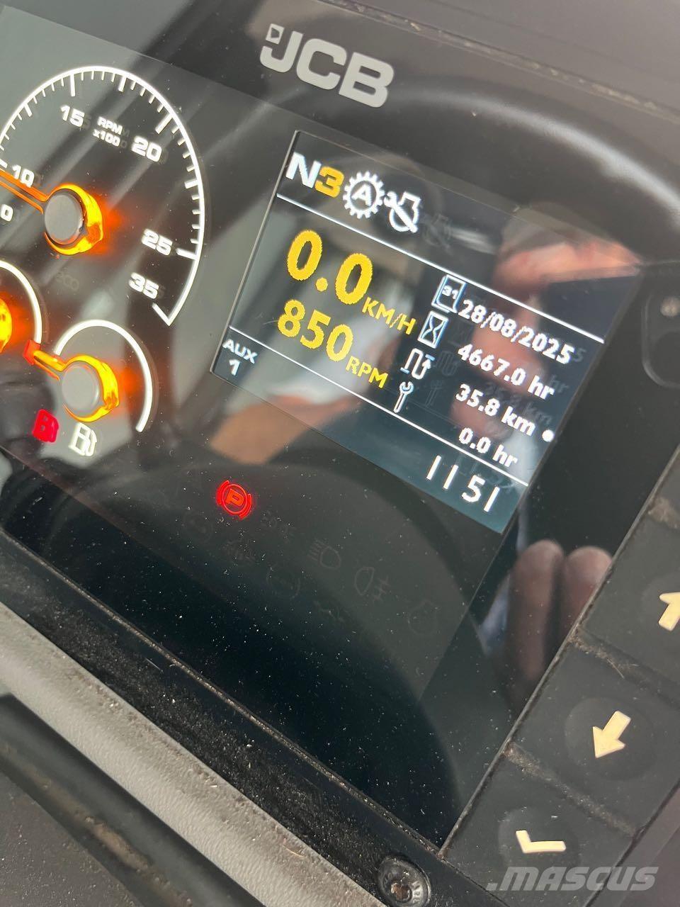 JCB TM 320 Agri لوادر بعجل