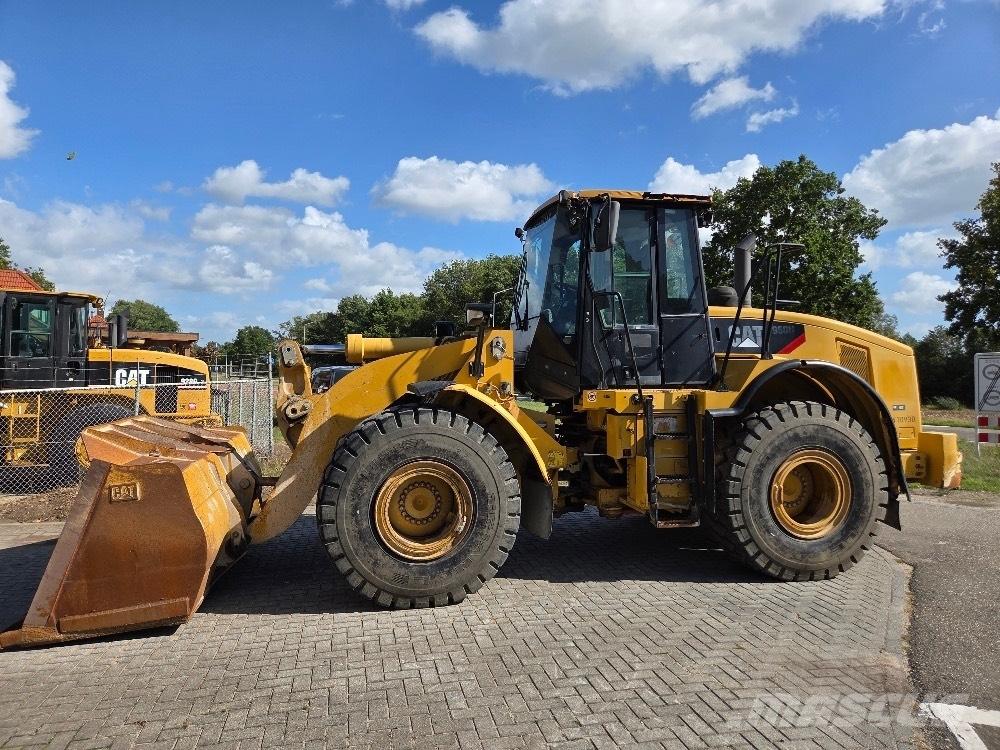CAT 950H لوادر بعجل
