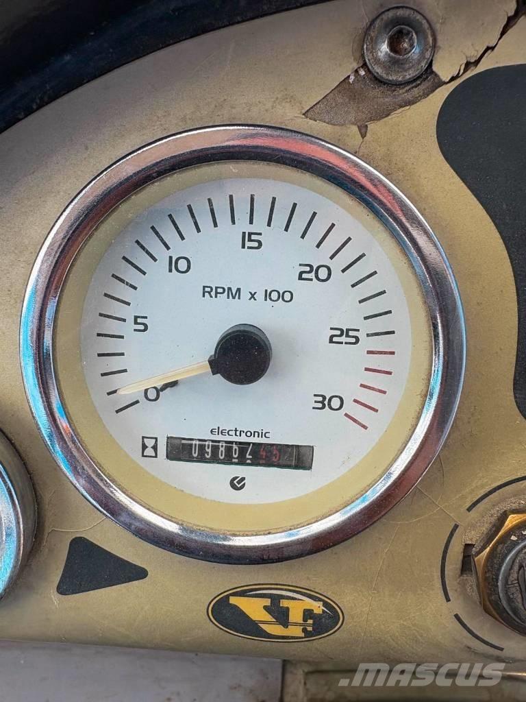 Venieri VL 10.23C لوادر ذات جرافات عكسية