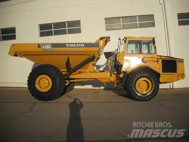 Volvo A 25 C   4x4 ساحبات مفصلية