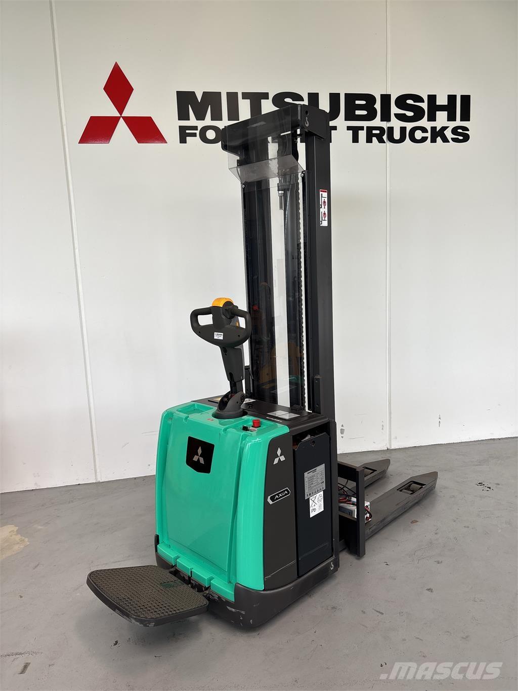 Mitsubishi SBV16P شاحنات مناولة ذاتية الدفع
