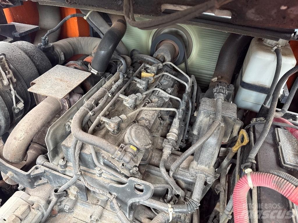 Doosan D 40 SC-7 شاحنات الديزل