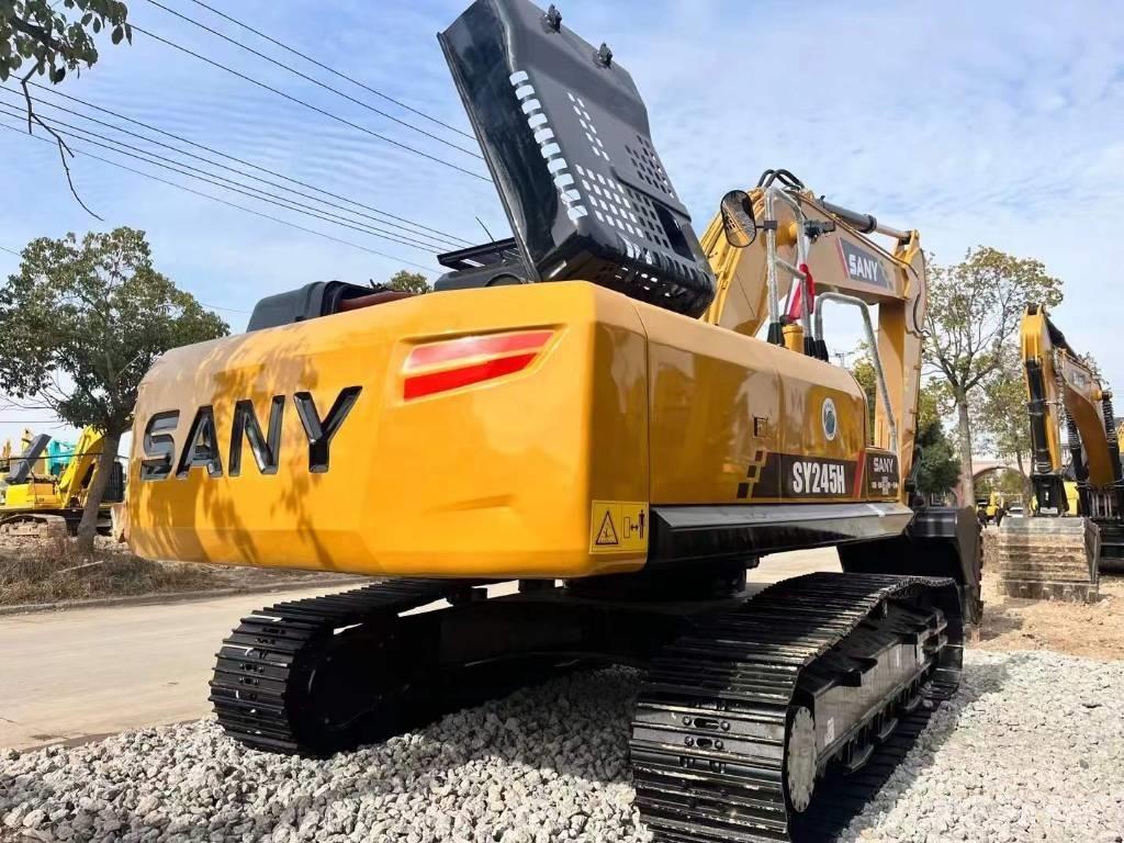 Sany SY 245 H حفارات زحافة