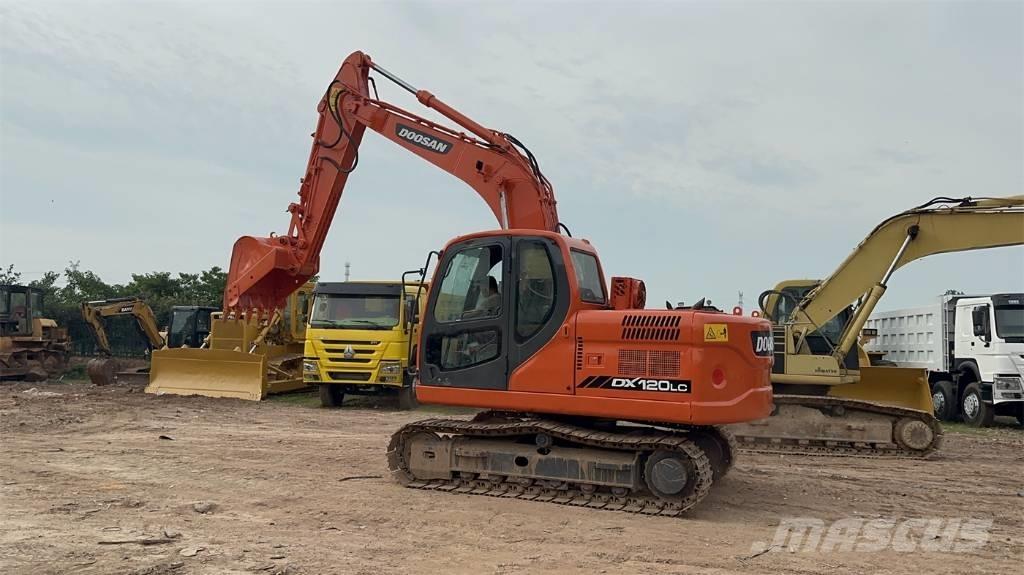 Doosan DX 120 حفارات زحافة