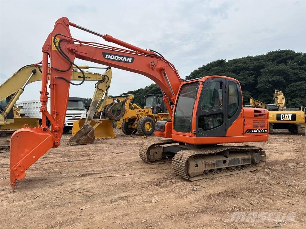 Doosan DX 120 حفارات زحافة
