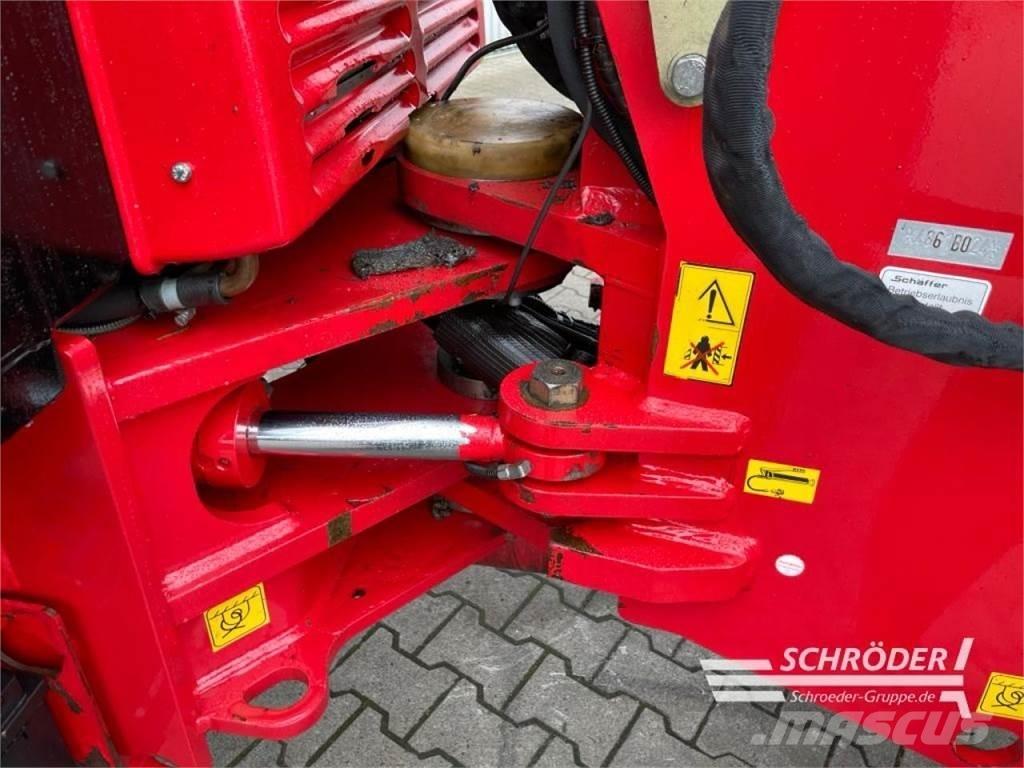 Schäffer 8610 T لوادر بعجل