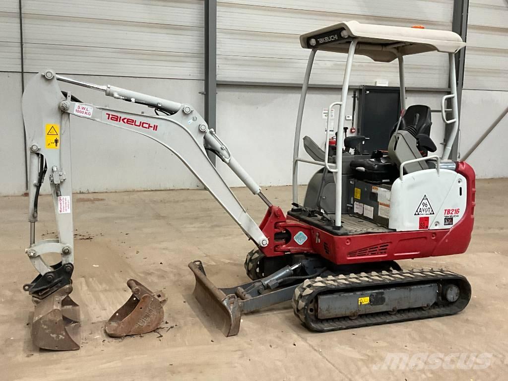 Takeuchi TB 216 حفارات صغيرة أقل من 7 طن (حفارات صغيرة)