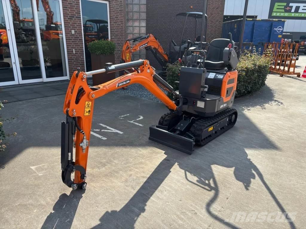 Develon DX10Z-7 حفارات صغيرة أقل من 7 طن (حفارات صغيرة)