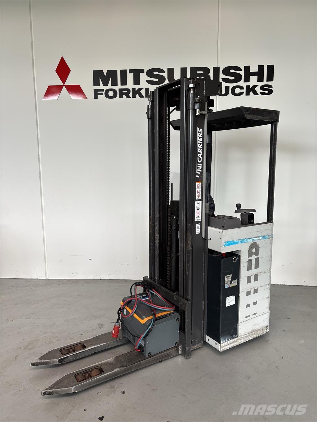 Atlet XJN160 شاحنات مناولة ذاتية الدفع