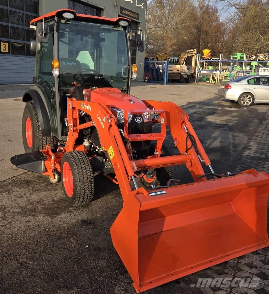 Kubota LX401 جرارات مدمجة