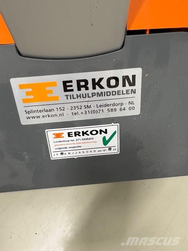  Erkon Tilhulp أخرى
