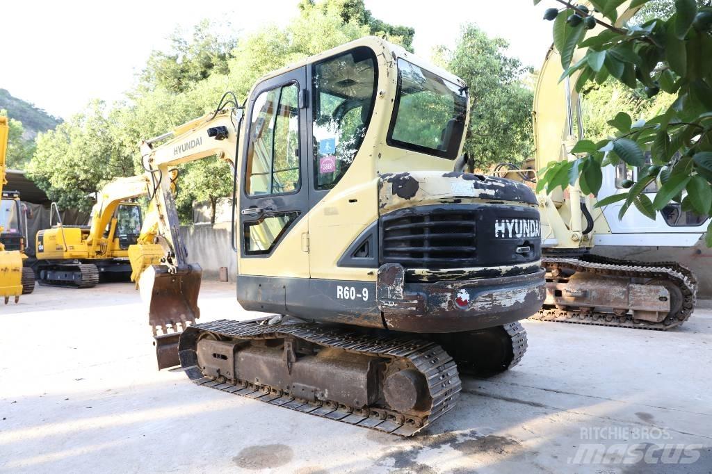 Hyundai R60-9 حفارات صغيرة أقل من 7 طن (حفارات صغيرة)