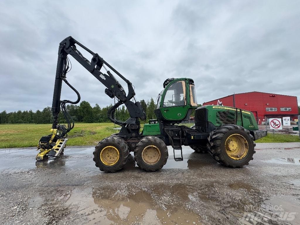 John Deere 1170 E حصادات