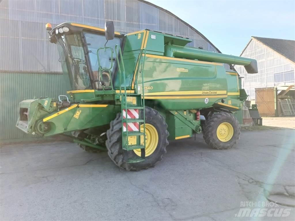 John Deere W540 حصادات