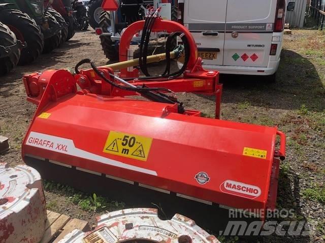 Maschio Giraffa XXL جزازات وأغطية المراعي