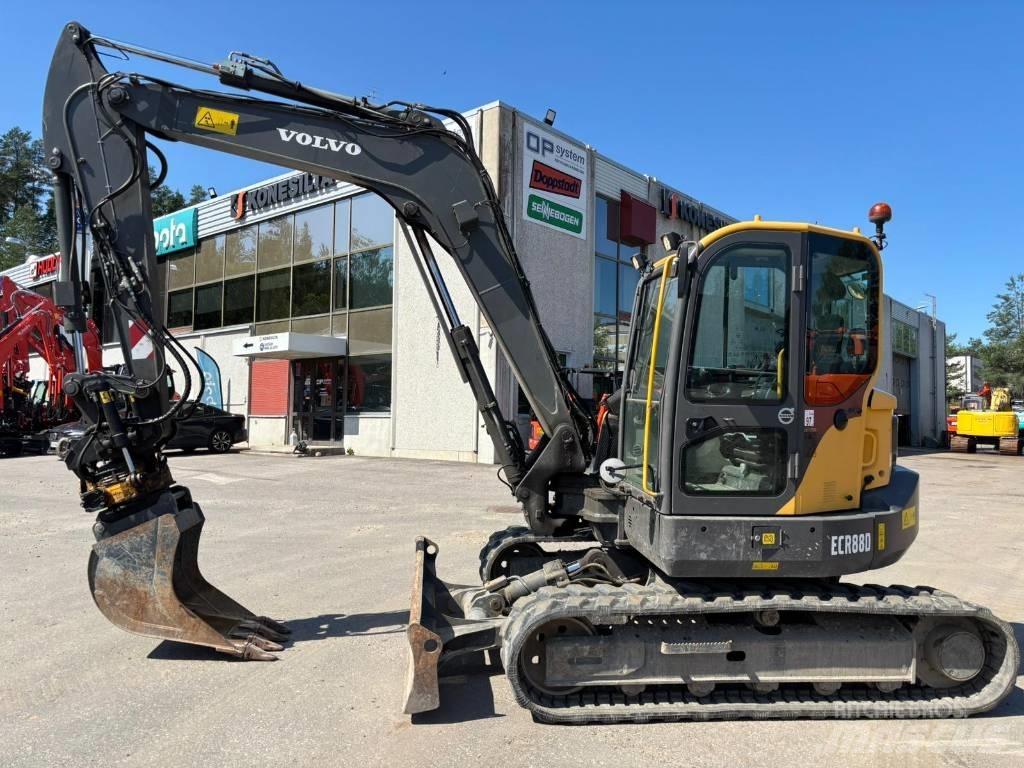 Volvo ECR88D حفارات وسط 7 طن - 12 طن