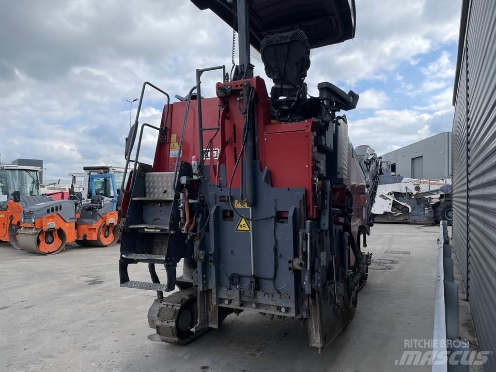 Wirtgen W 100 CFI ماكينات الكشط البارد للأسفلت