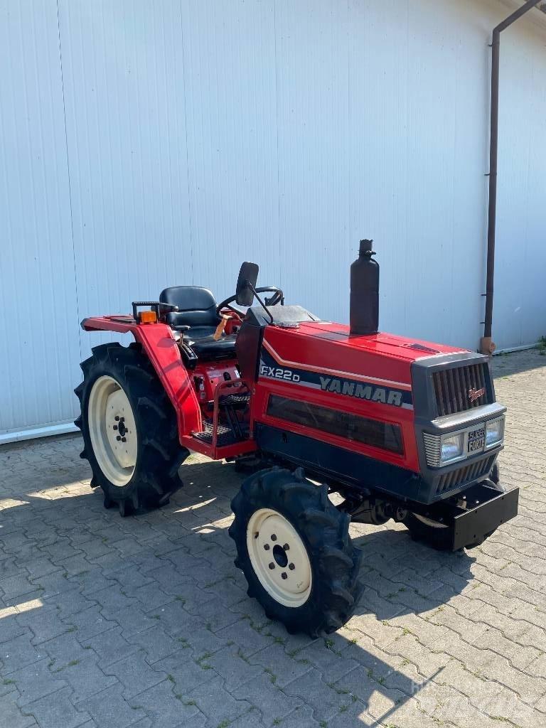 Yanmar FX 22 جرارات مدمجة