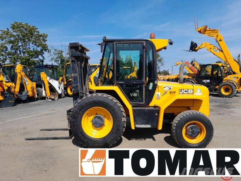 JCB 930-4 شاحنات الطرق الوعرة