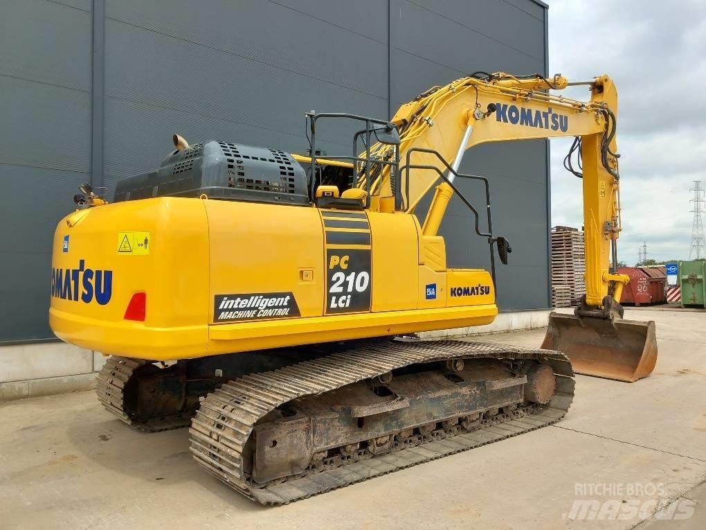 Komatsu PC210LCI-11 حفارات زحافة