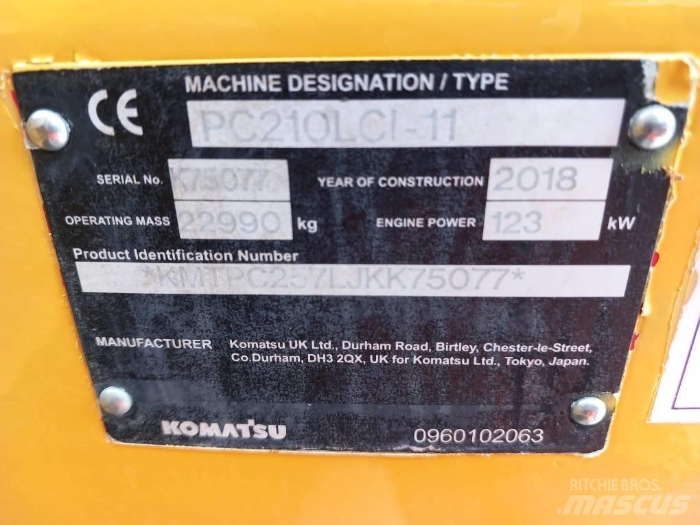 Komatsu PC210LCI-11 حفارات زحافة