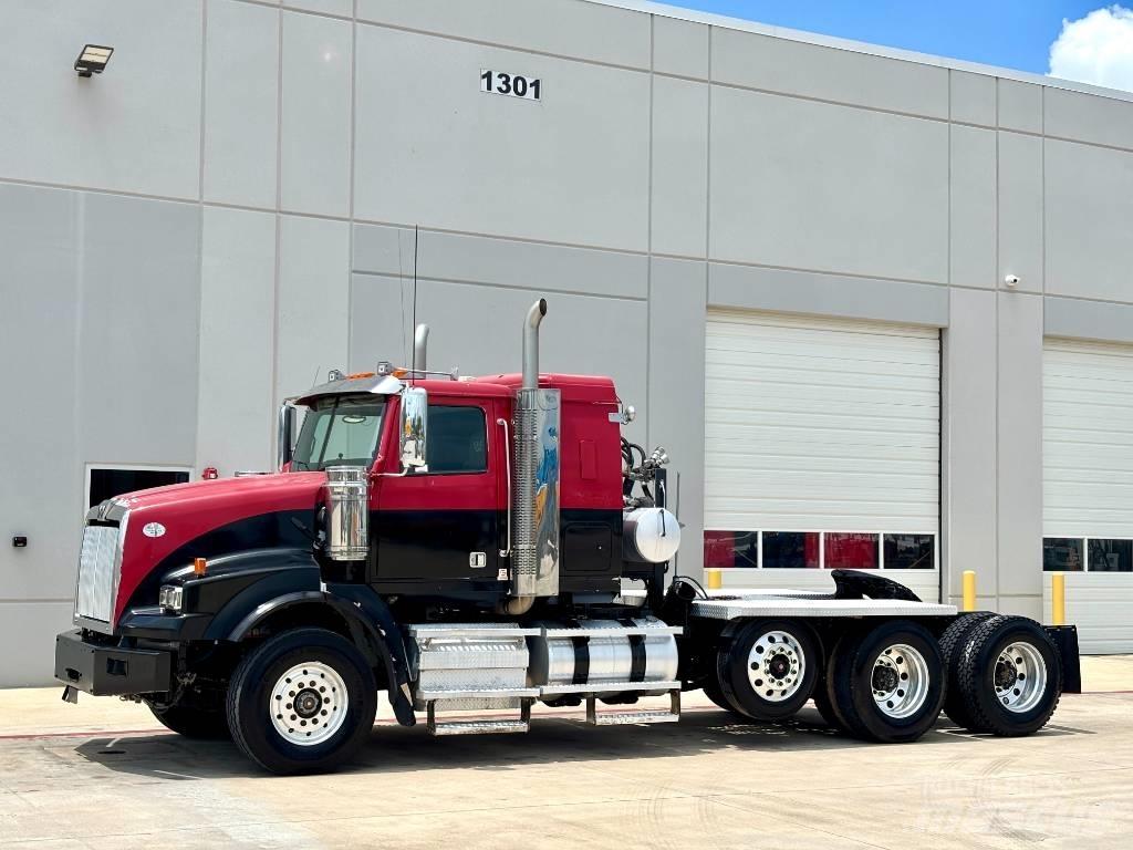 Western Star 4900 وحدات الجر