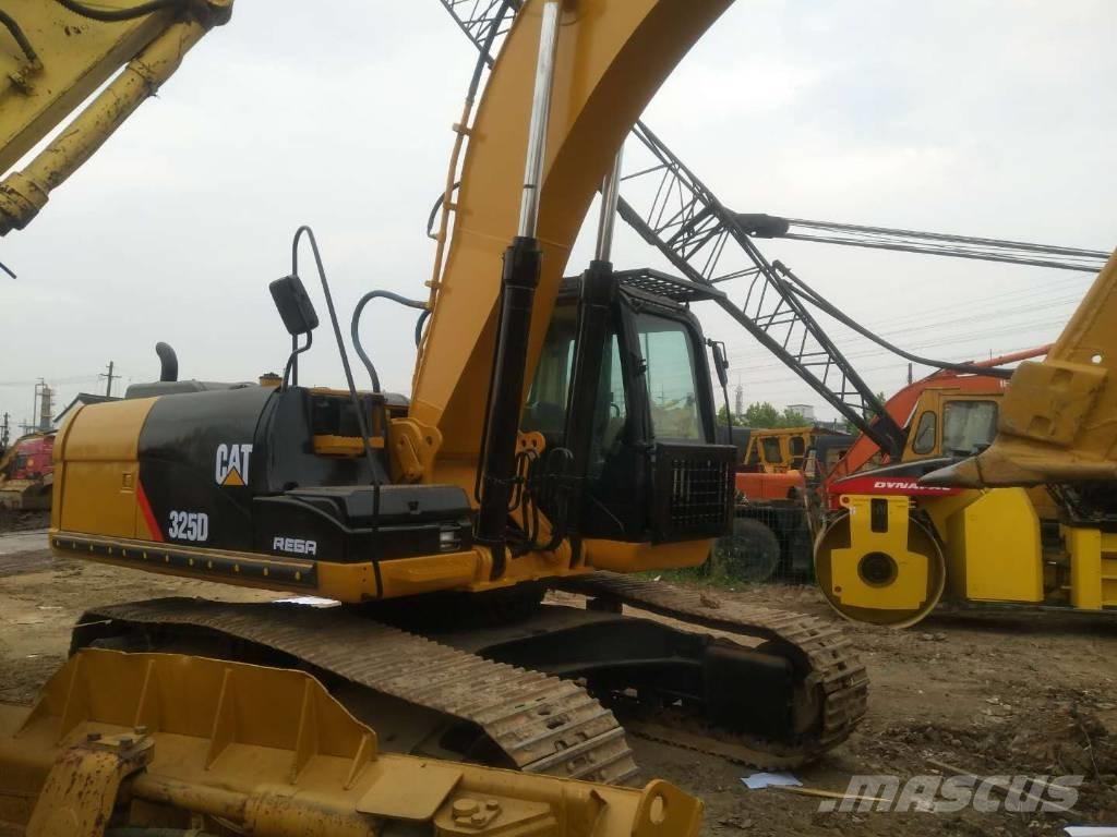 CAT 325 D حفارات زحافة
