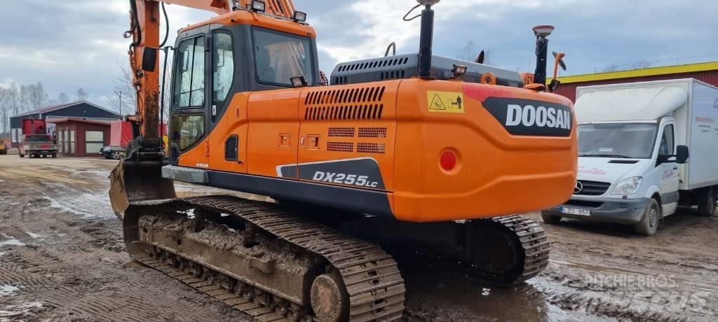 Doosan DX 255 LC-3 حفارات زحافة