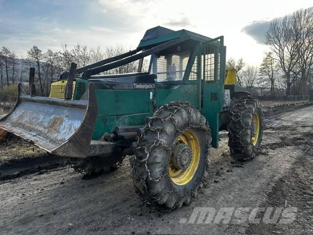 Timberjack 240B ساحبات الأشجار