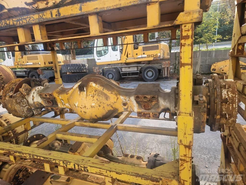 Volvo A25C محور العجلة