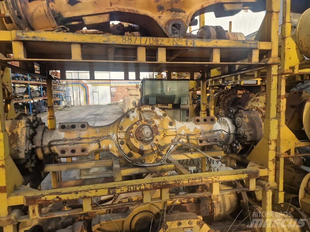 Volvo A25C محور العجلة