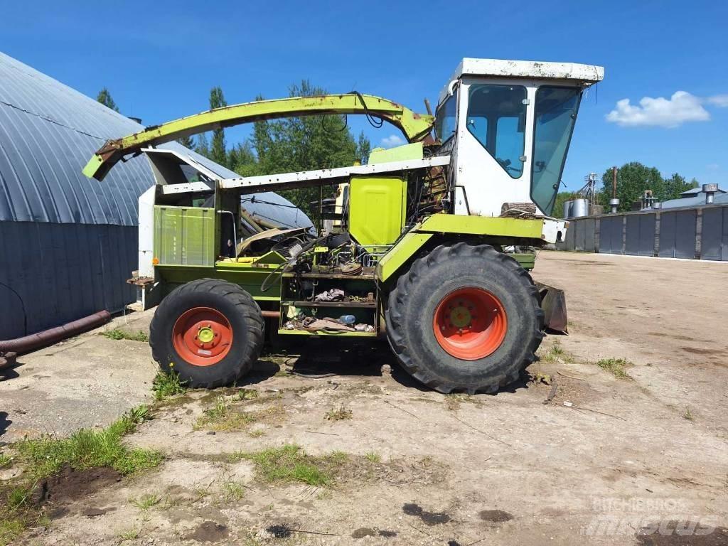 CLAAS Jaguar 690 علافات ذاتية الدفع