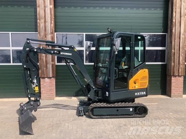 Hyundai HX 19 A حفارات صغيرة أقل من 7 طن (حفارات صغيرة)