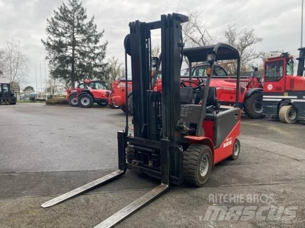 Manitou ME430 شاحنات الطرق الوعرة