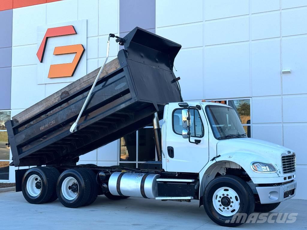 Freightliner M2 شاحنات قلابة