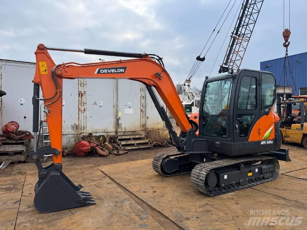 Doosan dx60E-10N حفارات صغيرة أقل من 7 طن (حفارات صغيرة)