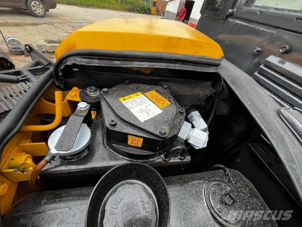 Komatsu PC 35 MR حفارات صغيرة أقل من 7 طن (حفارات صغيرة)