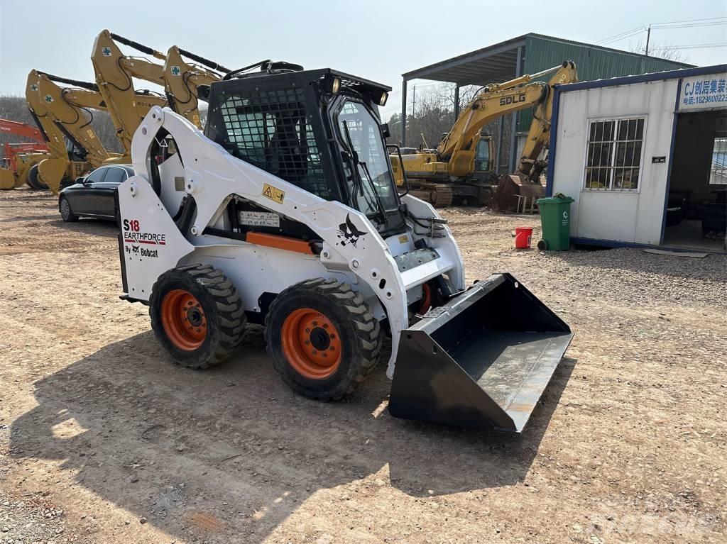 Bobcat S18 لوادر انزلاقية التوجيه