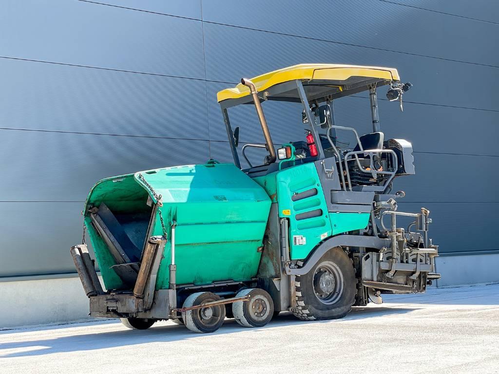 Vögele SUPER 1303-3I معدات السفلتة