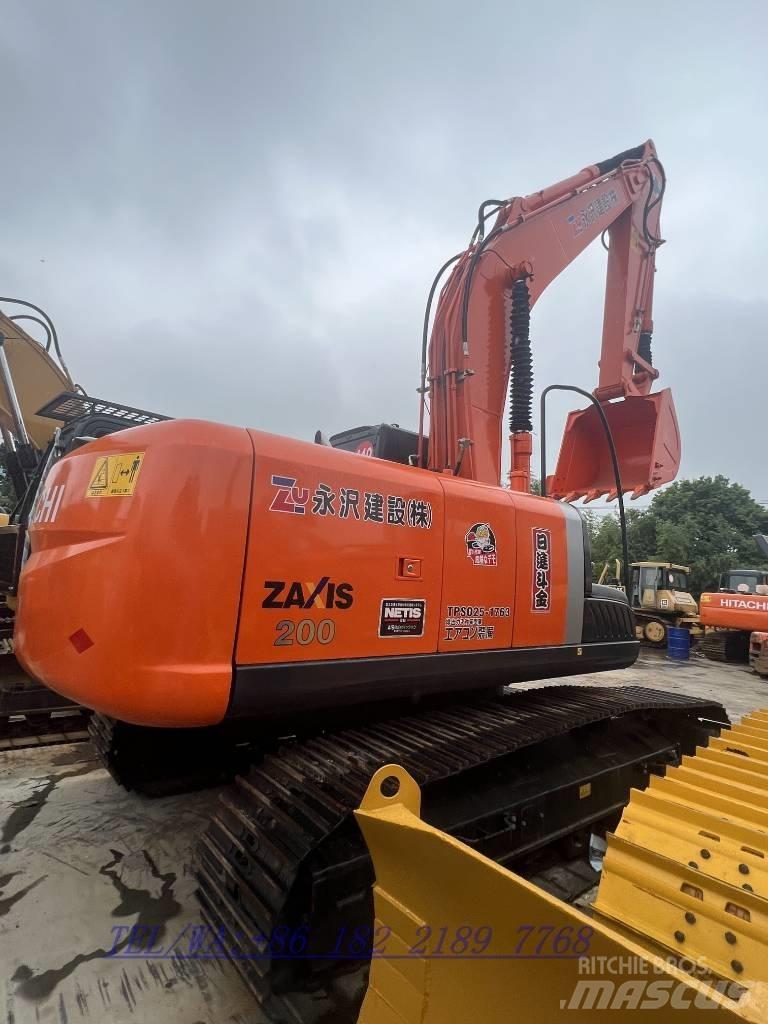 Hitachi ZX200 حفارات زحافة