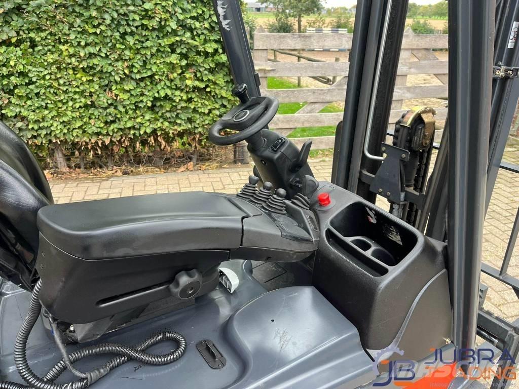 Linde E14-02 شاحنات ذات رافعات شوكية تعمل بالكهرباء